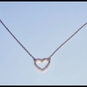 Rose Gold heart necklace♥️
